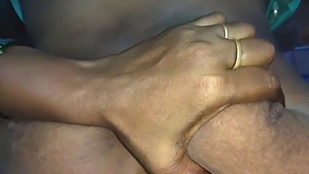 Get Turned On By Desi Chudai'S Pussy