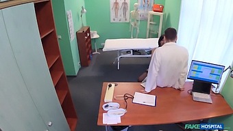 Vicky Love'S Big Ass In Public, Reality At Its Finest - Fake Hospital